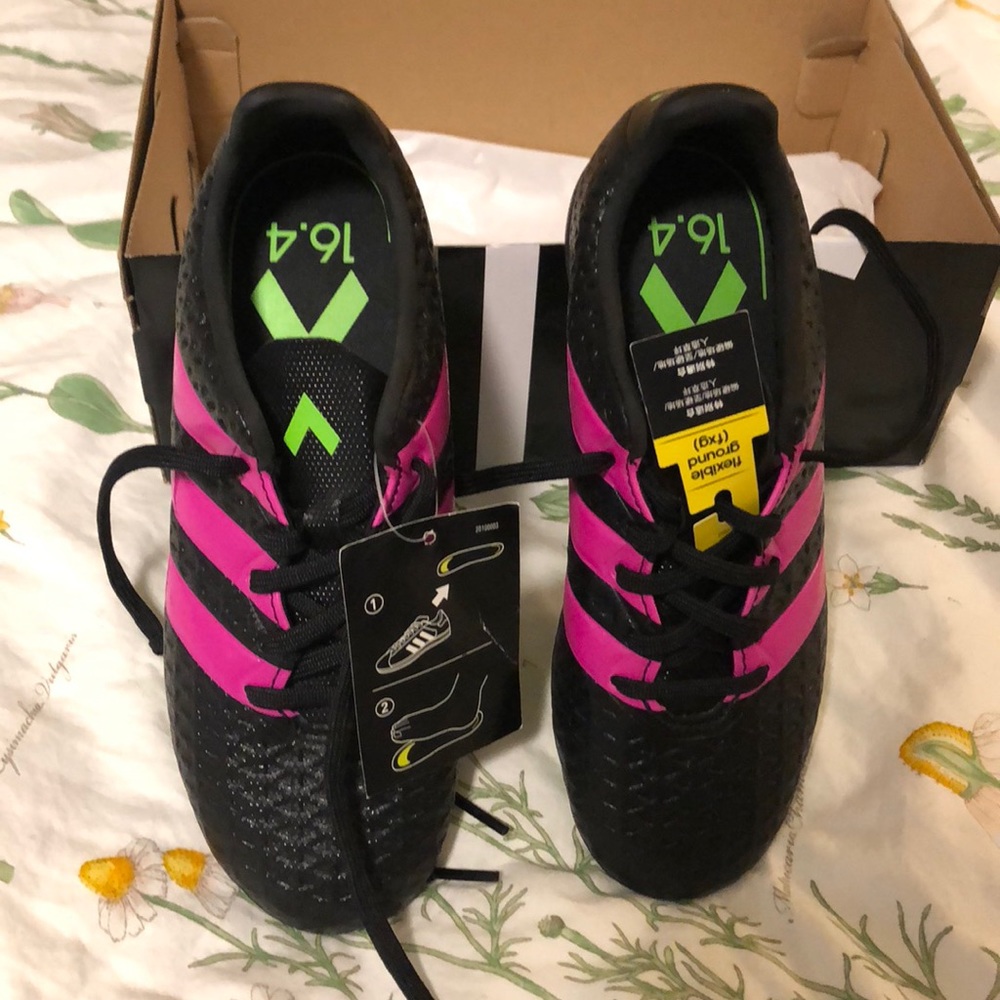 Girls Adidas soccer cleats